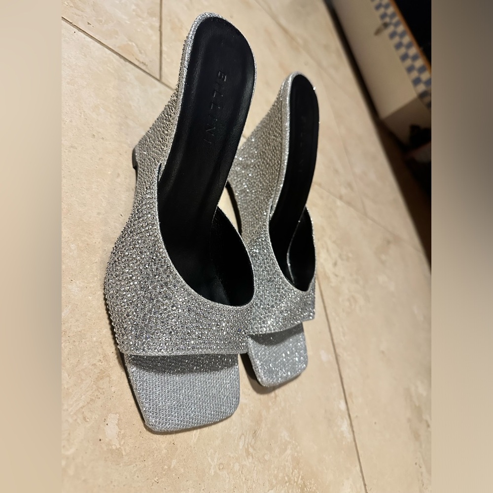 BiLLiNi Silver Rhinestone Maria Wedges Size 10 NWT Bridal Shoes Going Out Shoes